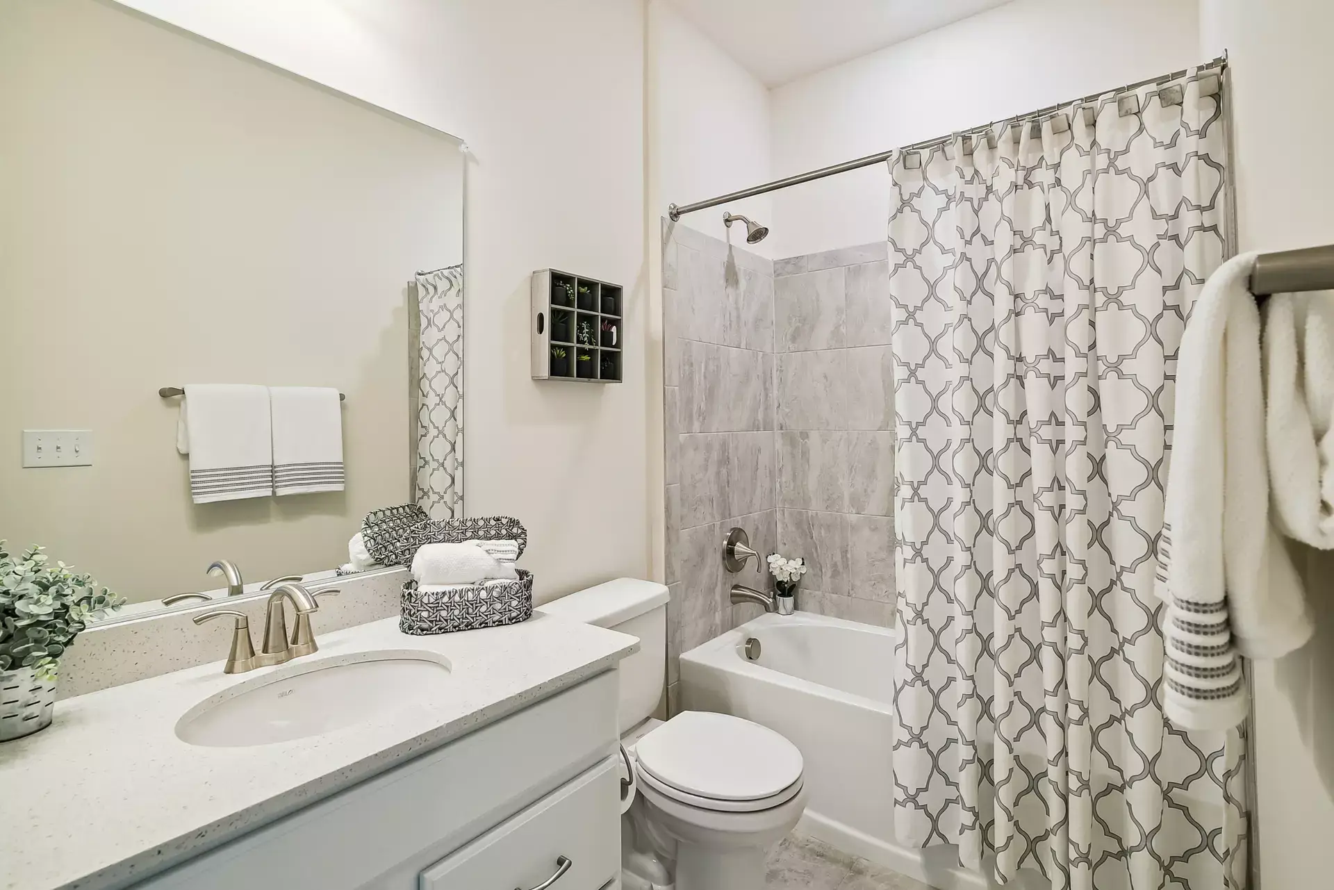 Locust Point Bath — featured photograph