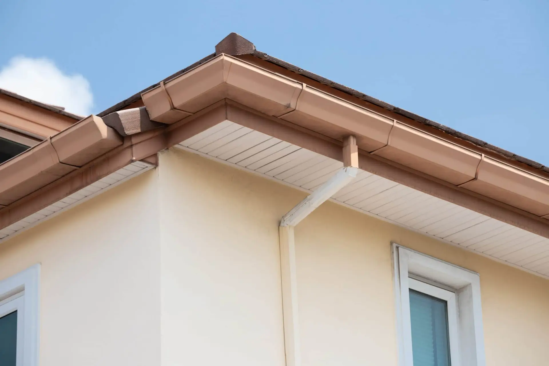 How Much Do Gutters Cost Installed Per Foot?