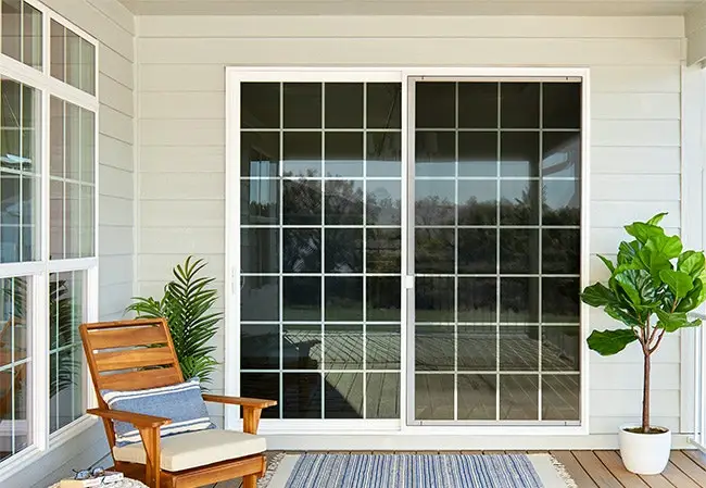 encompass-sliding-door-traditional-grilles