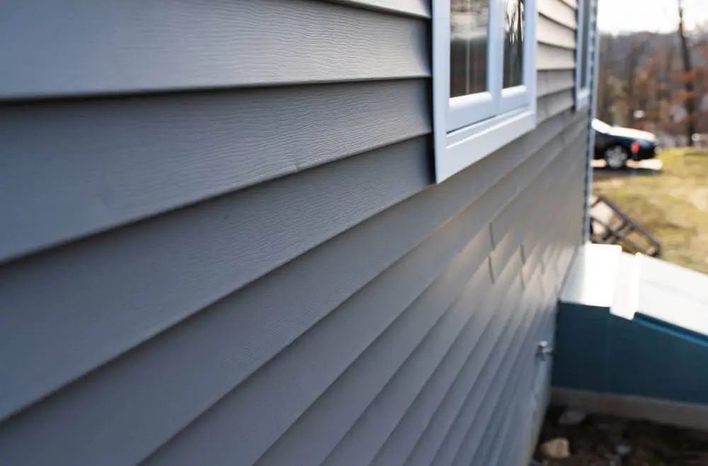 grey-vinyl-siding-on-house
