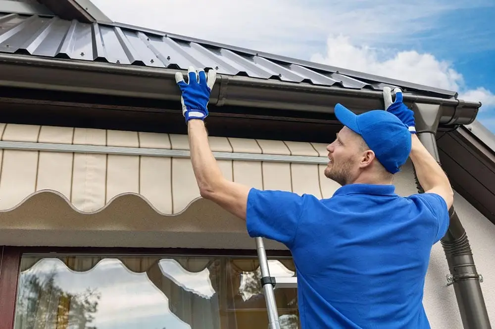 replacing-gutters